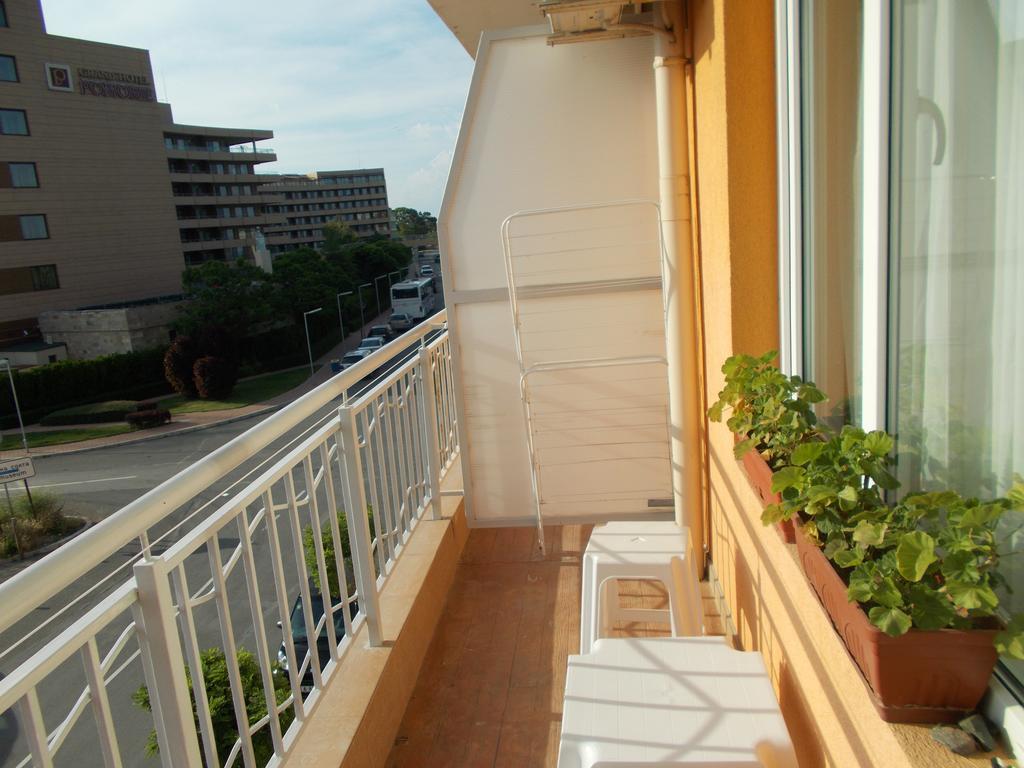Apartamenti Zhelezovi Pomorie Extérieur photo