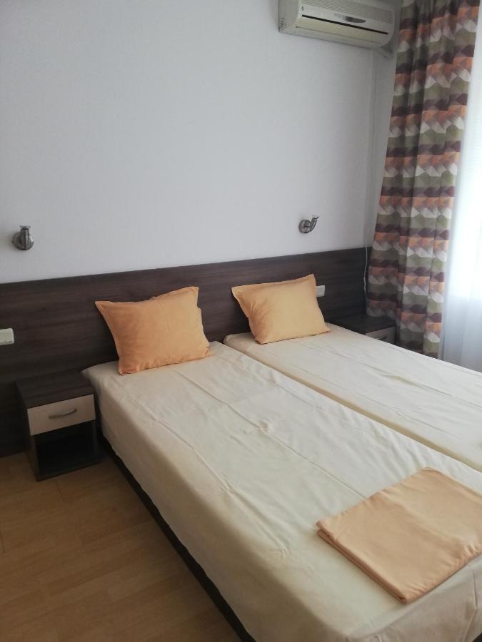 Apartamenti Zhelezovi Pomorie Extérieur photo