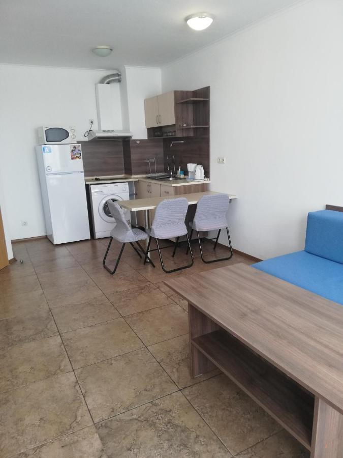 Apartamenti Zhelezovi Pomorie Extérieur photo
