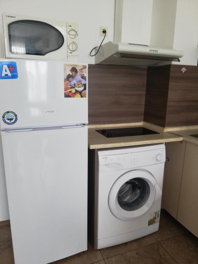 Apartamenti Zhelezovi Pomorie Extérieur photo